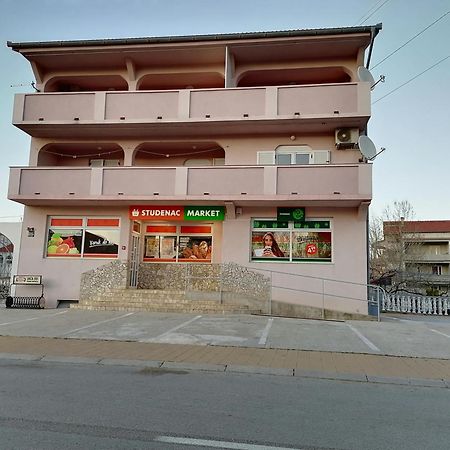 Apartments Sindi 로파르 외부 사진